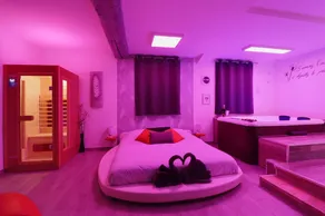 La Suite Cupidon  - Domaine des Trois Châteaux - Image 4