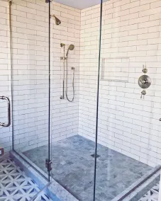 Geräumige und spektakuläre Sommervermietung mit beheiztem Pool - Image 3