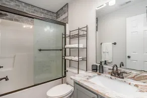 Peaceful views, 10-Minutes from the Ocean and all Amenities  - Image 5