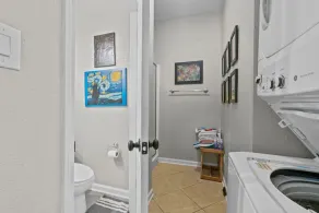 2 bed/2 bath, lake condo, ground floor, with boat slip, within 5 min. of bypass - Image 3