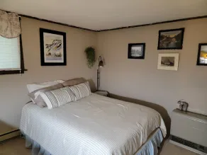 Perfect location, close to all amenities but away from the crowds! Come enjoy! - Image 4