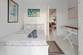 Absolute waterfront beach house with massive deck - family and dog friendly - Image 4
