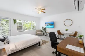 Victoria Park Unique Studio close to Las Olas Blvd - Image 4