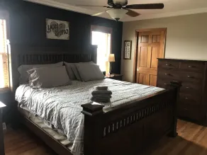 4 Bedroom House.. Great for Packer Games! - Image 5