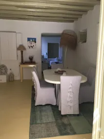 Joyau caché mykonien - parfait pour les jet-setteurs boho chic et les amateurs de planche à voile - Image 4
