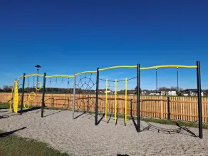 Lägenhet p�� 1: a våningen med täckt terrass och utsikt över sjön och bergen - Image 2