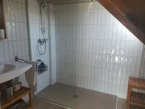 Ljus lägenhet, 3 sovrum / 2 badrum WIFI, mycket väl inredda - Image 4