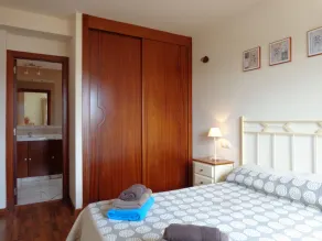 Spacious Family Villa, Private Heated Swimming Pool & Superfast Fibre Internet - Image 5