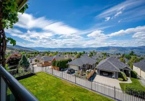 Full House with Amazing Views and HotTub - Image 5