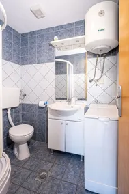 Apartmani Matea con piscina infinita - Image 4