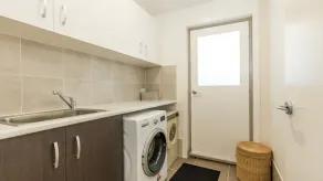 Bay Gem - Pet Friendly with Spa - Image 2