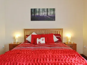 2 bedroom accommodation in Carmarthen - Image 3