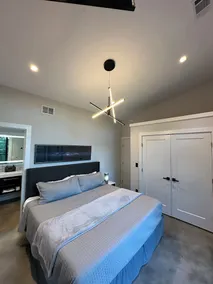 Zenplicity Cabin. Pet friendly, views, hot tub, smart home! 5 minutes from TGSP - Image 3