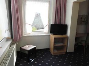 Chambre Double 13 - Domkes Hotel Garni Haus an der See - Image 4