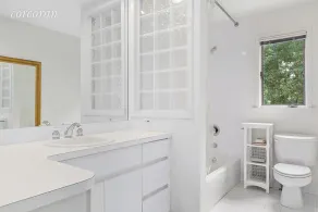 Elegantes Haus am Rande von East Hampton Village - Image 2
