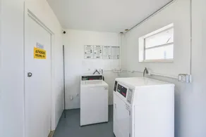 Waterfront Studio - Free Parking - North Bay Village - Image 2