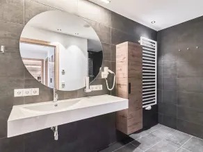 Herrliche Wohnung für 4 Personen mit  W-LAN, TV, Balkon und Haustiere erlaubt - Image 2