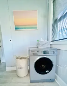 Ocean Breeze -Dog Friendly Cottage Steps 2 Beach Sleeps 4 - 100 yards to Beach! - Image 2