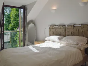 2 bedroom accommodation in near Kilgetty - Image 5
