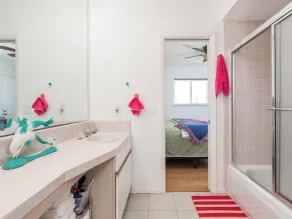 Ocean Front Beach House. Kommen Sie und genießen Sie den Sand, Meer und Sonne - Image 2