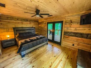 POPULAR - Peaceful Bear CABIN - 3BR 2BTH - BIG Hot Tub - Quiet - Image 5