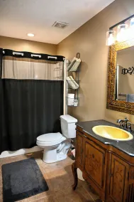 Hospitality House: 3 Br; 2 Br house; Edgewater cove; North Jackson, TN, Sleeps 6 - Image 5