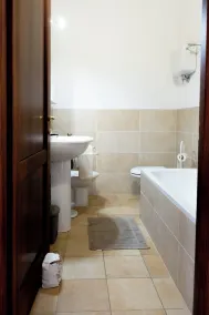 Casa Vacanze La Perla del Lago - Image 2