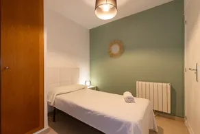 MARTORELL - Terraced House Only Families - Image 2