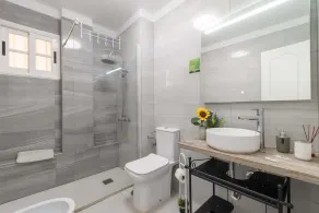 The Heights English Home - Image 3