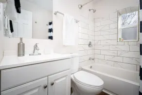 Centrally Located 3BD Urban Oasis - Image 3