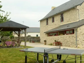 Spacious Country House with Private Pool and Enclosed Garden - Image 2