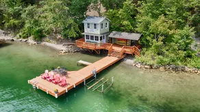 Lake A Lot: \"Charming and Modern - Canandaigua Lake Dream Home!\" - Image 4