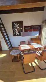 Estudio tranquilo y céntrico en el último piso con una vista fantástica. - Image 5