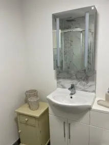 Peak Willow Apartments - Image 4