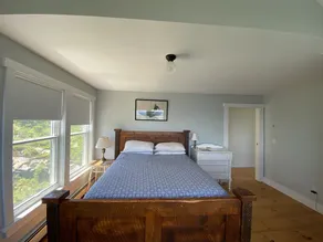 Beautiful Seaside Cottage with Expansive Ocean Views - Image 4