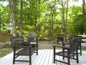 New Southampton Listing! Minutes from town & beaches - Image 4
