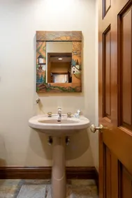 Plaza Lodge Penthouse - Image 5