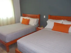 Fully furnished/equiped, 7 walking minutes to the beach, swimming pool.... - Image 3