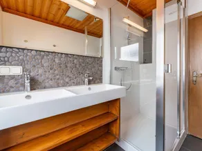 Detached chalet with wellness and wood-burning stove - Image 4