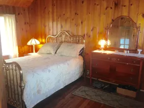 Hyggelig hytte med panoramaudsigt over søen, roligt område, perfekt til familie, få væk! - Image 5
