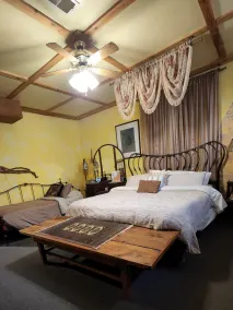 EGYPTIAN ROOM Individual Rental - Image 3