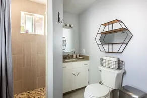 Mt Helix Delight-Adorable Private Studio w/Patio - Image 4