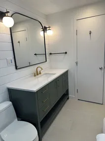 Waterfront Escape in Cape Neddick — Newly Updated, Room for 8 - Image 2