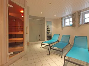 Exclusive country house with holiday apartments with dream garden and idyllic tranquility - Image 2