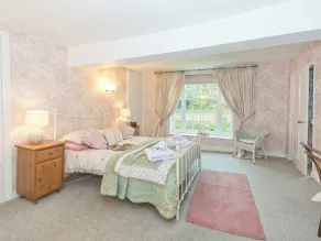 Greenlands Farmhouse - Image 5