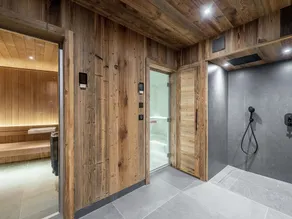 New luxury chalet with pool, jacuzzi, sauna, and cinema in Saint-Martin de Belleville - Image 2