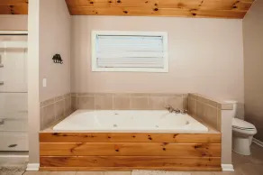 Escape to Golf Shores Laona in the Nicolet National Forest! - Image 4