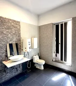 WEDNESDAY HOMES - Stylish 2BHK Entire Floor of a 605 yards house in DHA Lahore - Image 3