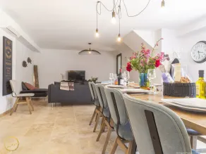 Mazet de Paul & Raymonde, 7 bedrooms, 4 bathrooms, shared pool - Vallée des Baux - Image 4