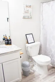 With Contactless Check-In, Premium Amenities & Dedicated Entrance & Bathroom - Image 3